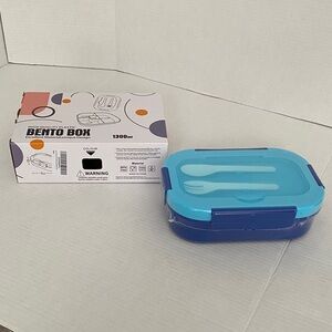 Amazon Blue and Light Blue Bento Box with Utensils